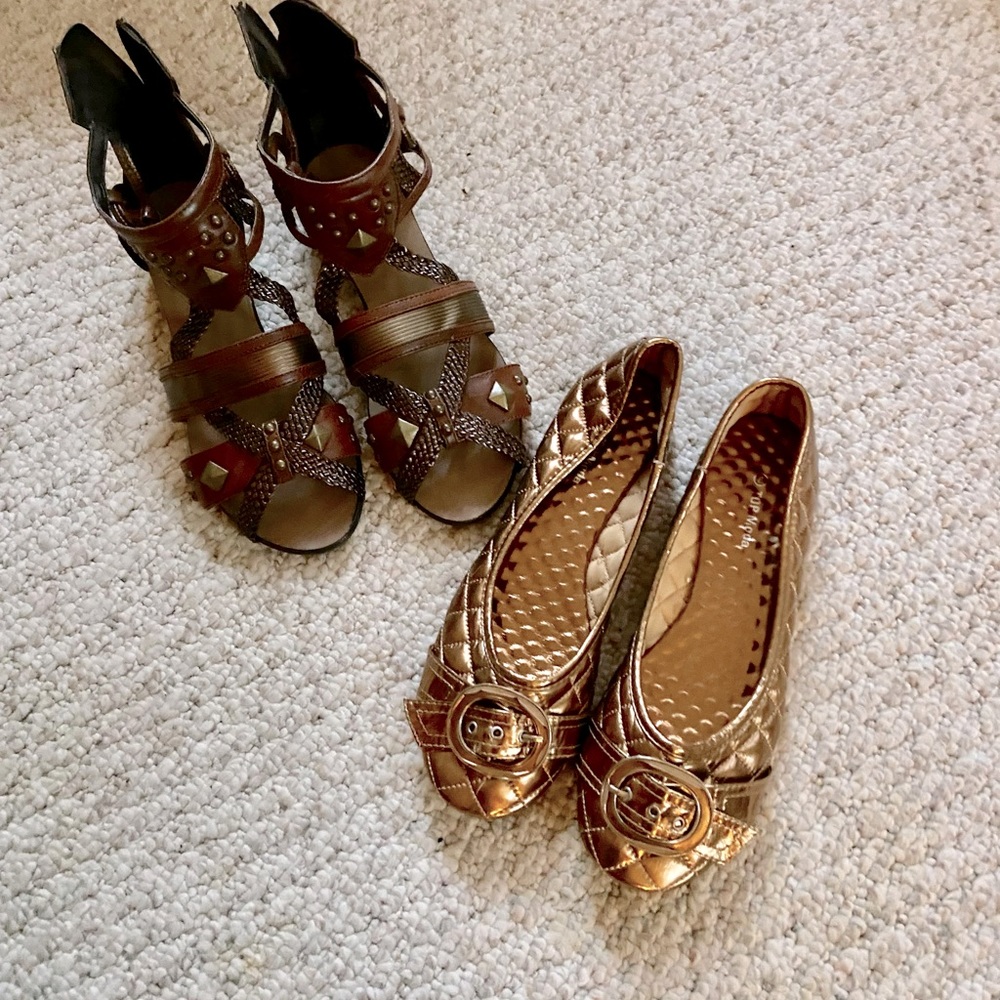 SOLD!!! Lot of 2: Naughty Monkey and Top Moda sandals